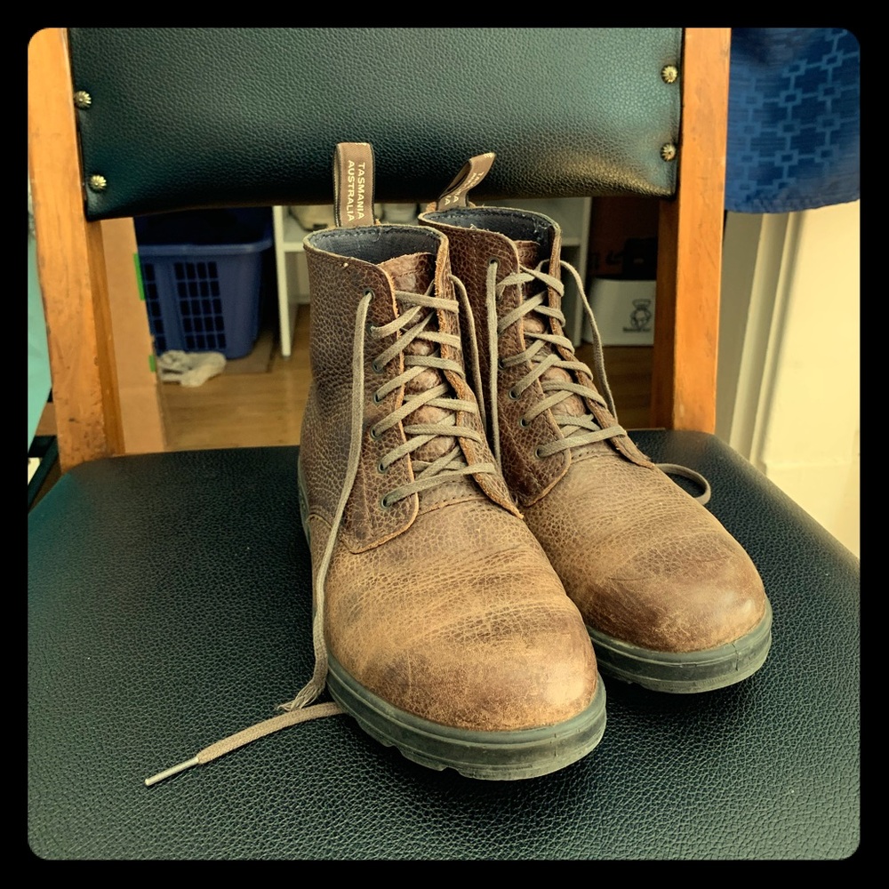 blundstone brown leather lace up boots